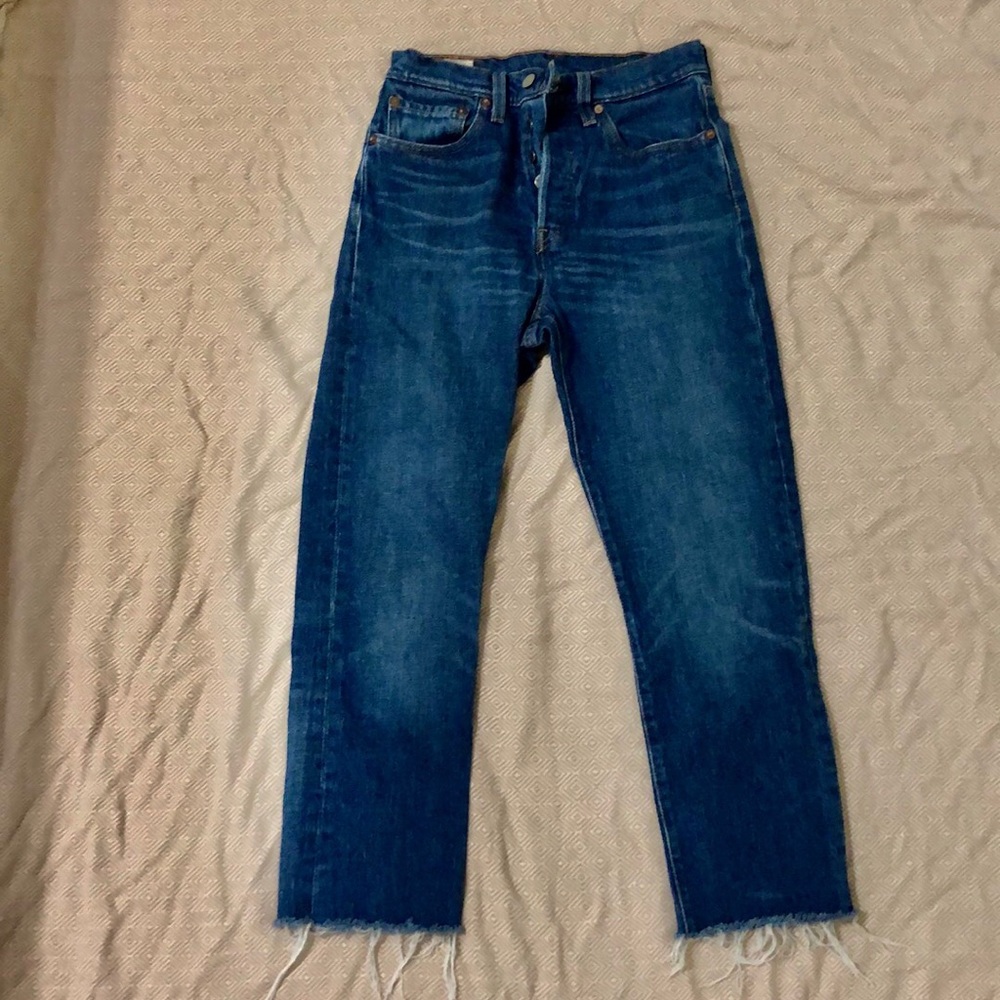 Levi’s 501 raw hem crop high rise jeans size 26